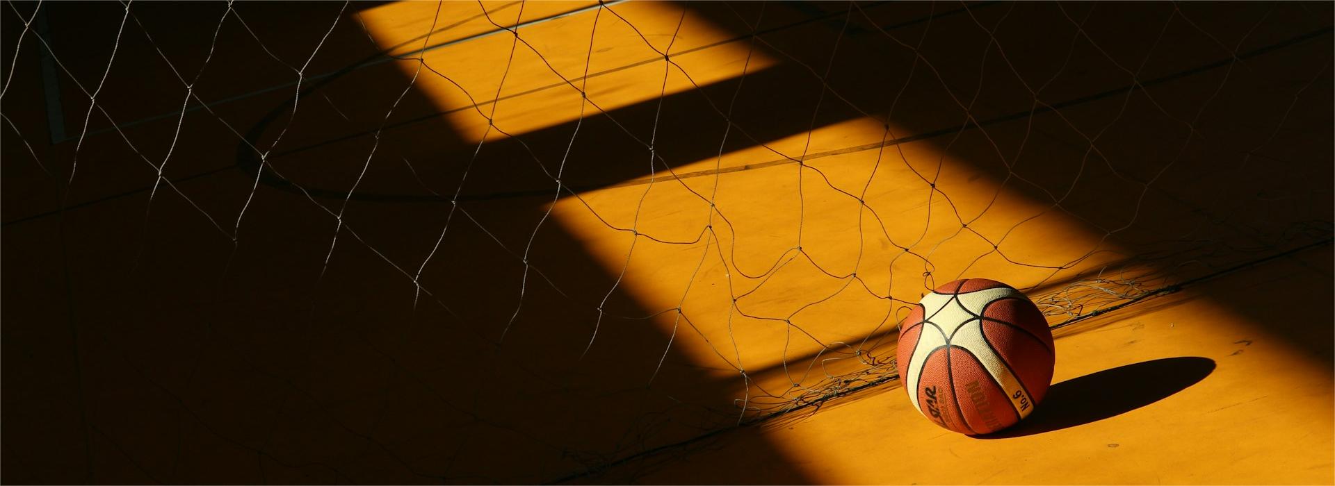 Sports Shop -Sports Shop finnian hadiep iJb2aKigHI0 unsplash