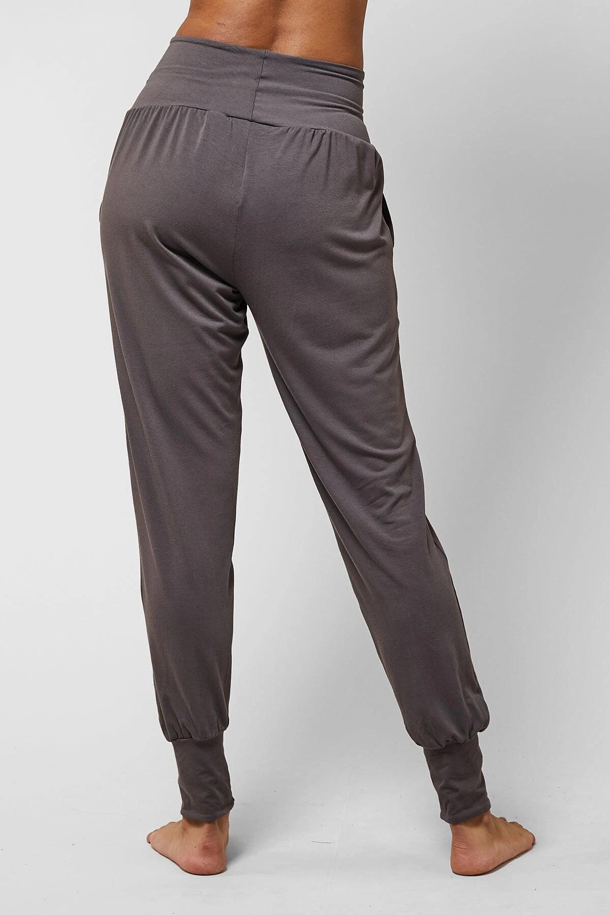 Lightweight Yoga Loose Side Pockets Cuffed Pant Black 12 Lightweight Yoga Loose Side Pockets Cuffed Pant Black - Image 10