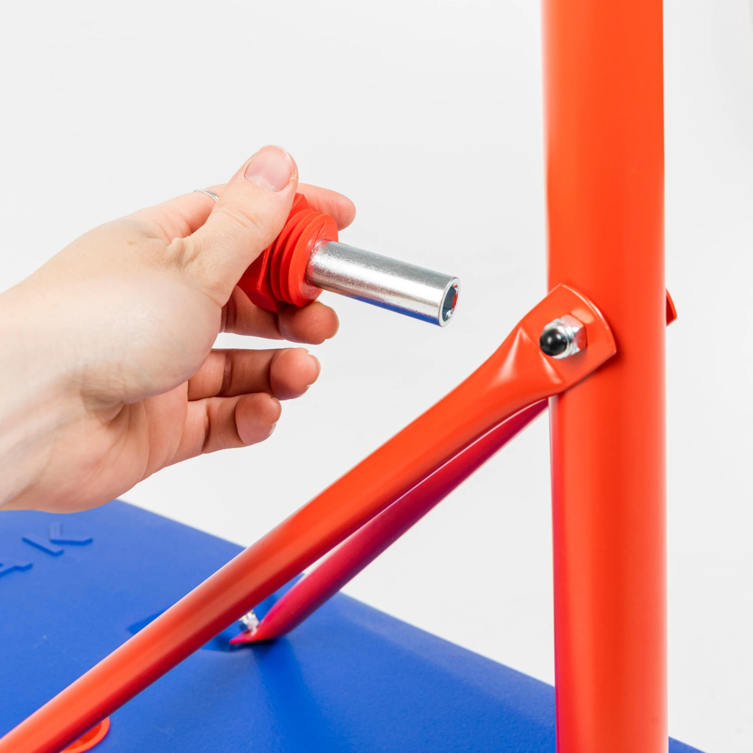 Kids' Basketball Hoop On Stand Adjustable 1.30m To 1.60m K500 Aniball - Blue 8 Kids' Basketball Hoop On Stand Adjustable 1.30m To 1.60m K500 Aniball - Blue - Image 7