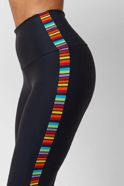 Medium Compression Rainbow Stripe 7/8 Leggings Black -Sports Shop k9b33851a2be15549a016b3a128b48eb6