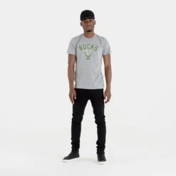 NEW ERA Adult Short-Sleeved Basketball T-Shirt -Sports Shop kd0730249d078d7cb8add363c75cddfb0