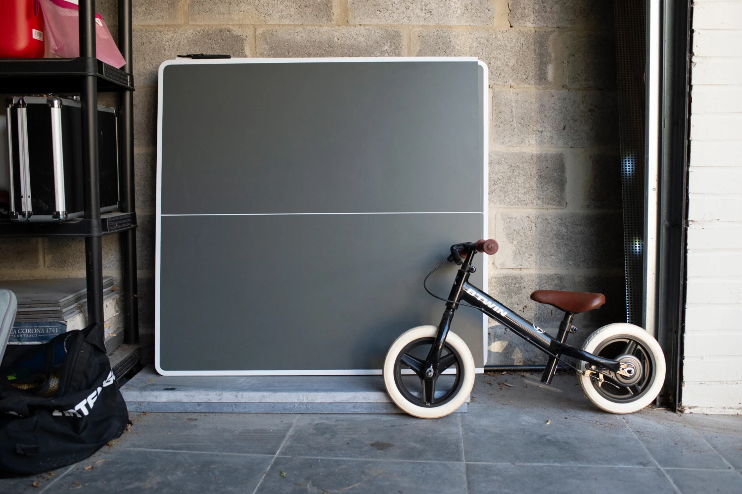 Medium Indoor Table Tennis Table PPT 130 4 Medium Indoor Table Tennis Table PPT 130 - Image 2