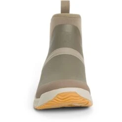 Muck Boots Outscape Chelsea Slip On Ladies Shoes BROWN -Sports Shop ke076291f4b09640ffb120c063cbe9a45