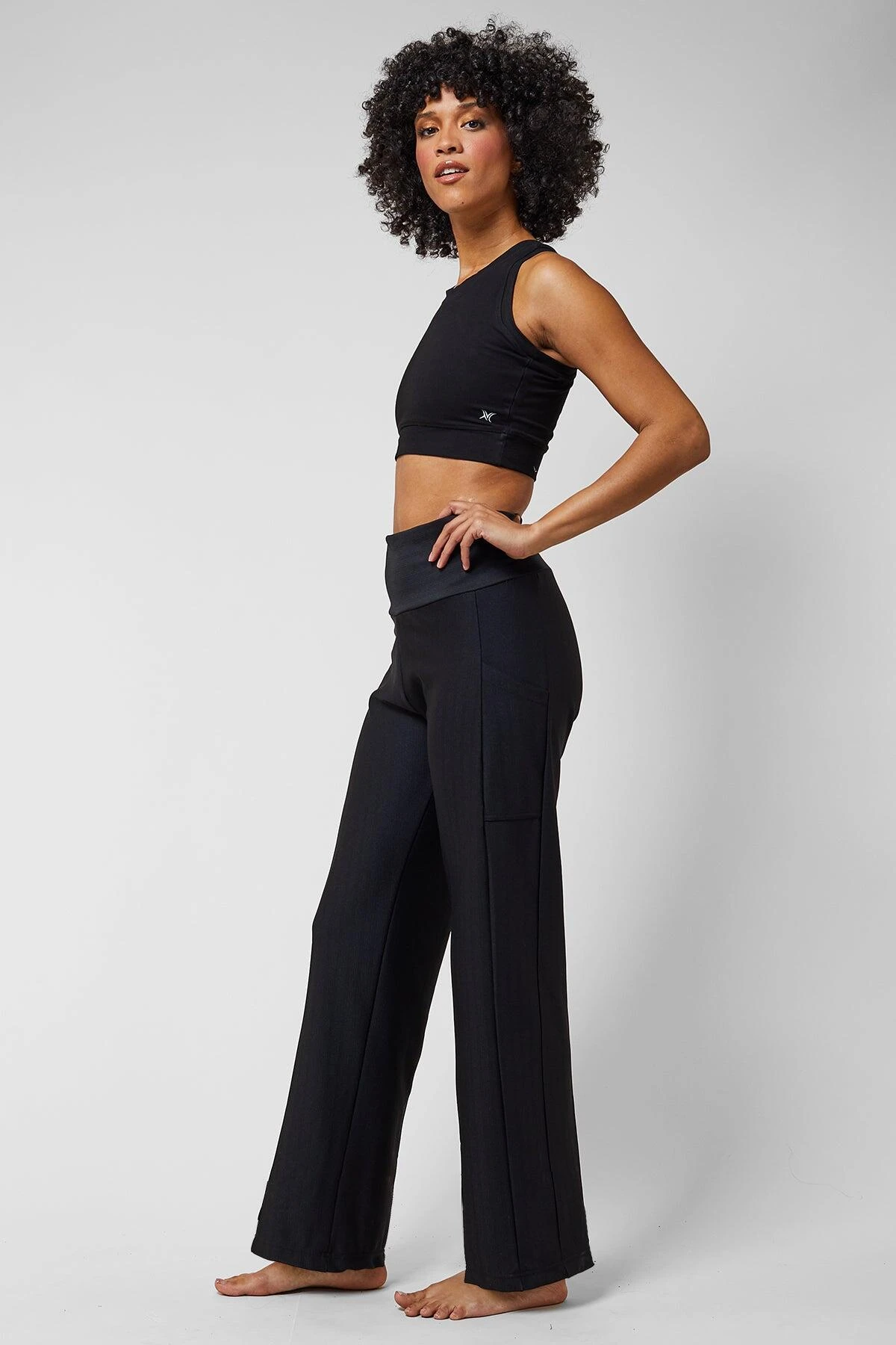 Lightweight Yoga Loose Side Pockets Pant Black 4 Lightweight Yoga Loose Side Pockets Pant Black - Image 2